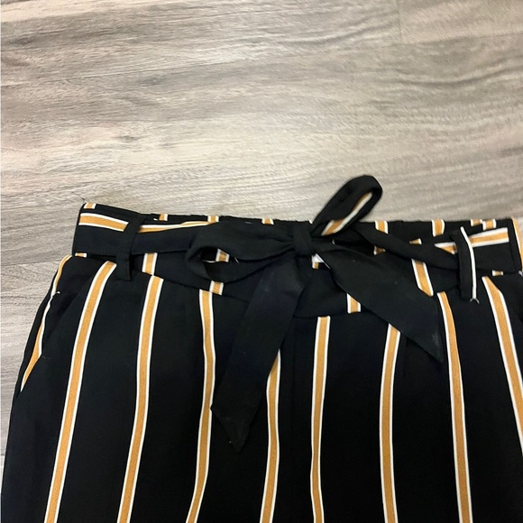 Striped pants - Picture 2 of 6